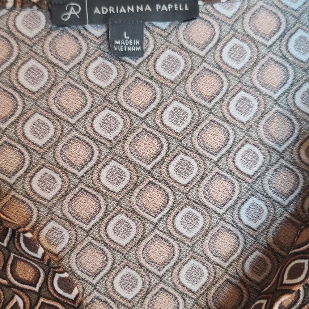 Adrianna Papell Geometric Pattern Top - Picture 3 of 7